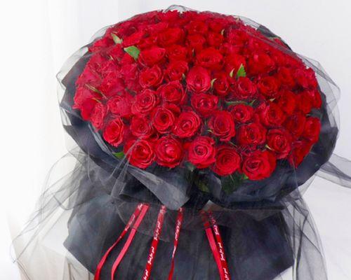 29朵玫瑰的花语及意义（用29朵玫瑰传递的浪漫与爱意）