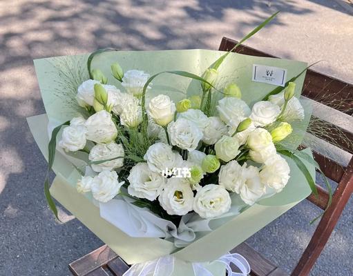 白色洋桔梗花的花语是什么？白色洋桔梗花代表了哪些情感？