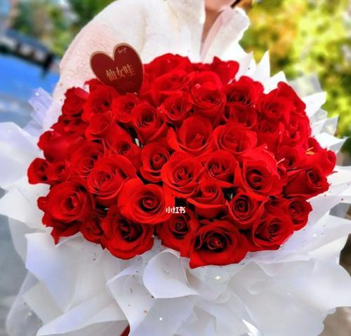 各种玫瑰花的含义是什么？如何根据颜色选择玫瑰花表达情感？