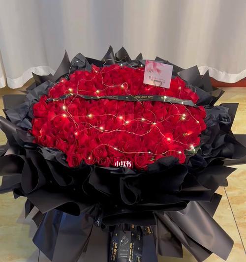 6朵红色玫瑰花束包装设计