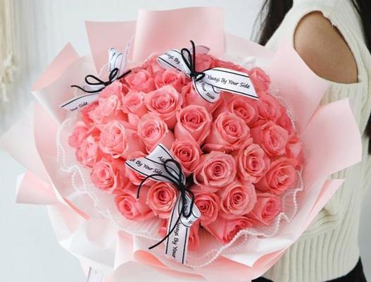 转场时送玫瑰花有何含义？玫瑰花在不同场合的象征是什么？