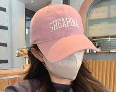 帽子上有个玫瑰花图案有何含义？代表什么？
