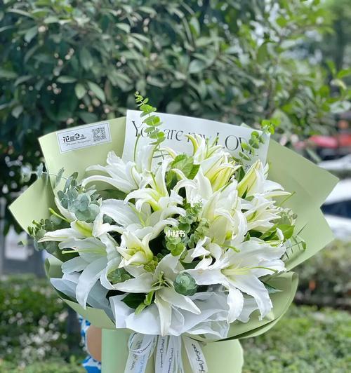 百合花束供奉有何寓意？它的象征意义是什么？
