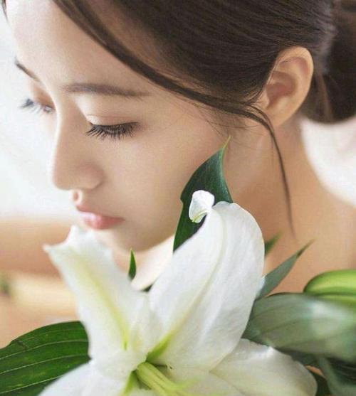 冰叶百合在网络用语中代表什么？
