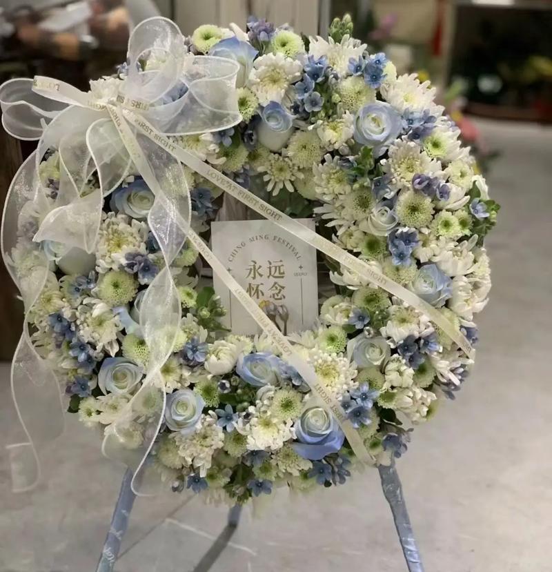 菊花的花语有哪些？为何菊花常被用来表达哀思？