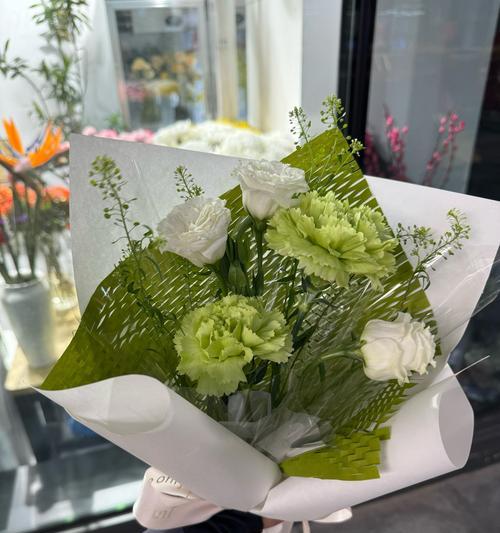 康乃馨送给长辈有何深意？它的花语表达了哪些祝福？