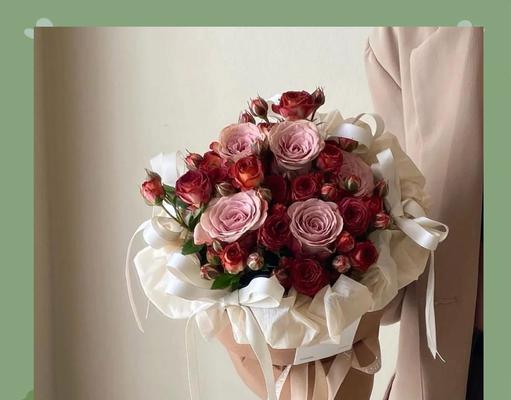 送叶子玫瑰花代表什么？不同颜色的玫瑰花语有何不同？