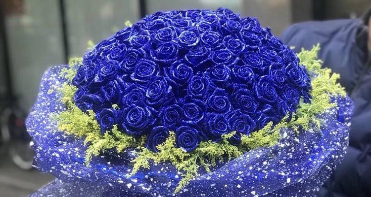 蓝两个字花语是什么？蓝色在花语中代表了什么？